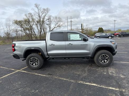 New 2026 Chevrolet Colorado ZR2 w/ Technology Package AWD/4WD image 4