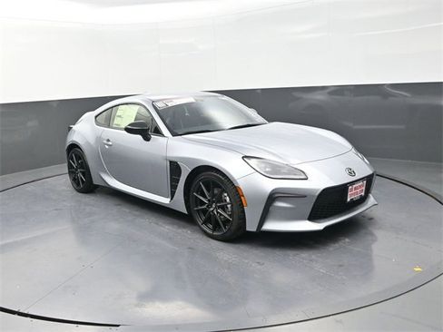 New 2025 Toyota GR86 Premium image 9