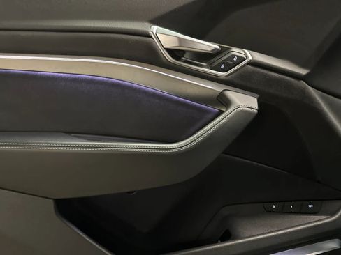 Certified 2023 Audi e-tron S Premium Plus AWD/4WD image 12