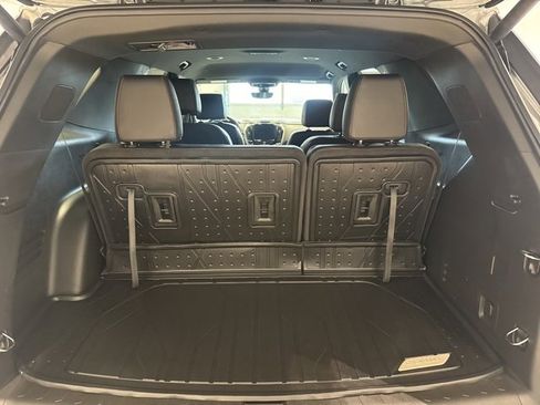 Certified 2023 Chevrolet Traverse RS w/ LPO, Floor Liner Package image 7