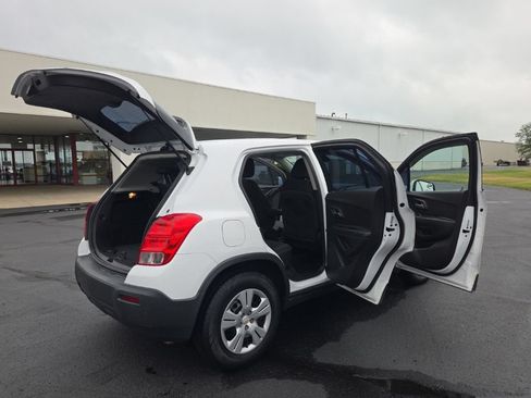 Used 2016 Chevrolet Trax LS FWD image 15