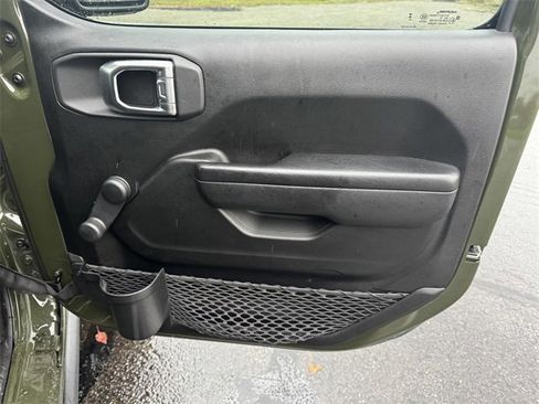 Certified 2023 Jeep Gladiator Sport w/ Trailer Tow Package image 12