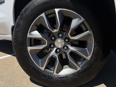 Used 2025 Chevrolet Silverado 1500 LT w/ Texas Edition Plus image 10