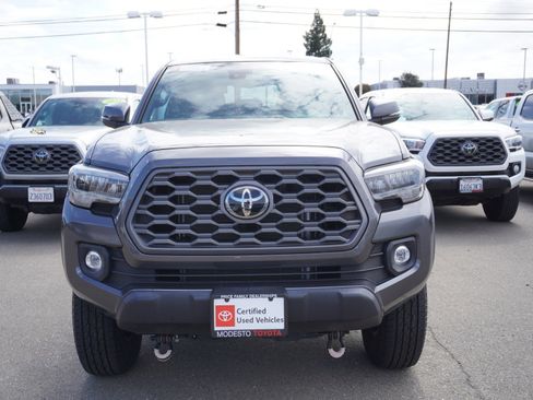 Used 2023 Toyota Tacoma TRD Off-Road AWD/4WD image 4
