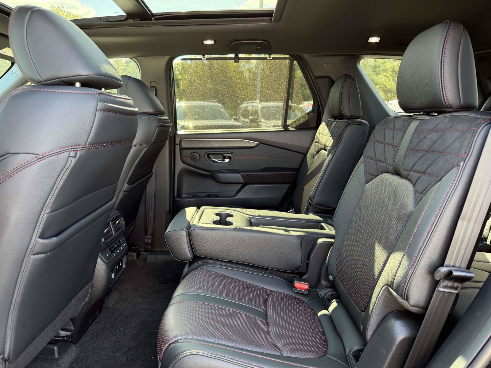 New 2026 Honda Pilot Black Edition image 13