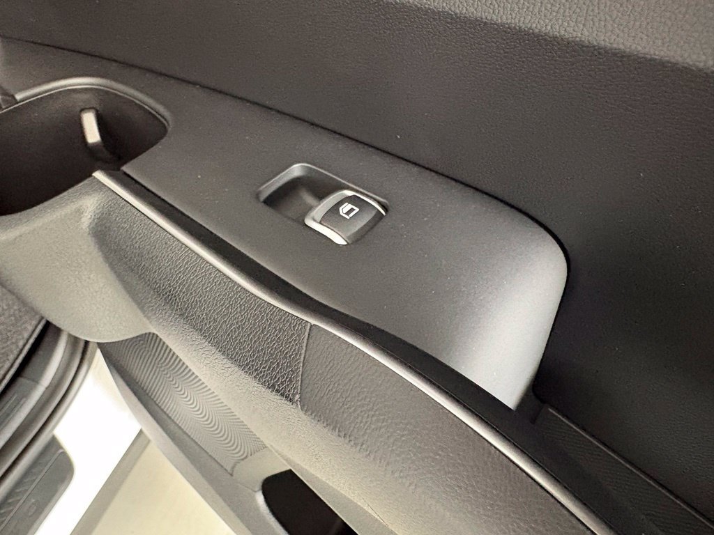 New 2026 Kia Sorento LX FWD image 16