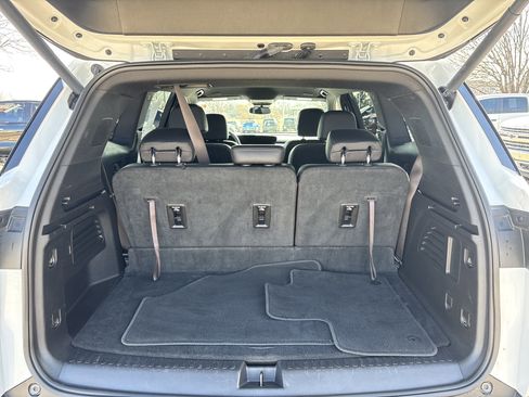 Used 2025 Buick Enclave Preferred image 7