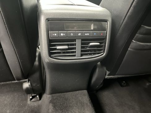 Used 2019 MAZDA CX-9 Touring w/ Touring Premium Package image 12