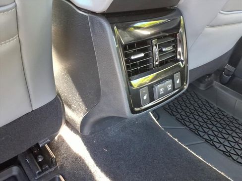 Used 2019 Toyota Avalon Limited w/ Advanced Safety Package FWD image 15