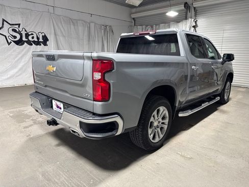 Used 2024 Chevrolet Silverado 1500 LTZ w/ Z71 Off-Road Package AWD/4WD image 7