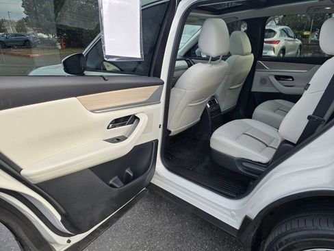 Used 2024 MAZDA CX-90 Plug-In Hybrid w/ Premium Plus image 15