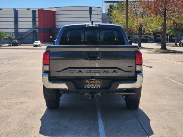 Used 2022 Toyota Tacoma SR5 RWD image 7