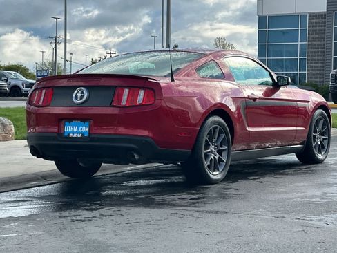 Used 2012 Ford Mustang Premium image 2
