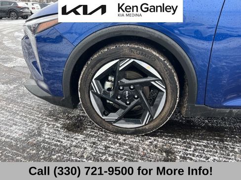 Used 2025 Kia K4 EX image 17