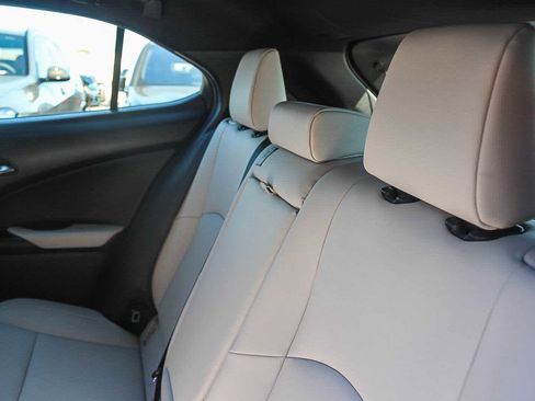 Used 2024 Lexus UX 250h FWD image 18