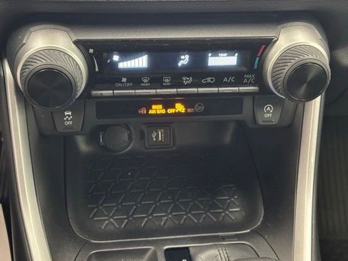 Used 2024 Toyota RAV4 LE image 25