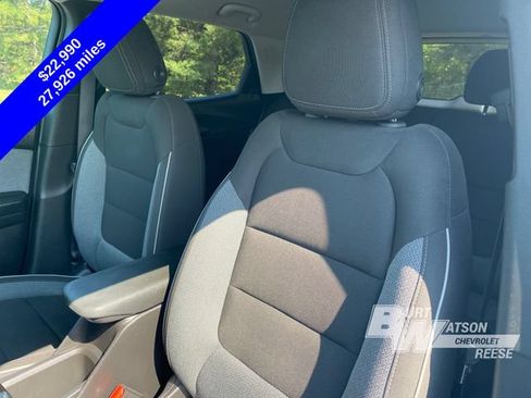 Used 2024 Chevrolet TrailBlazer LT w/ LT Cold Weather Package AWD/4WD image 12
