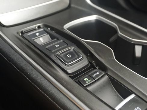 Used 2021 Honda Accord Touring image 19