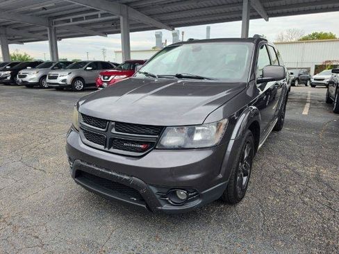 Used 2019 Dodge Journey Crossroad FWD image 1