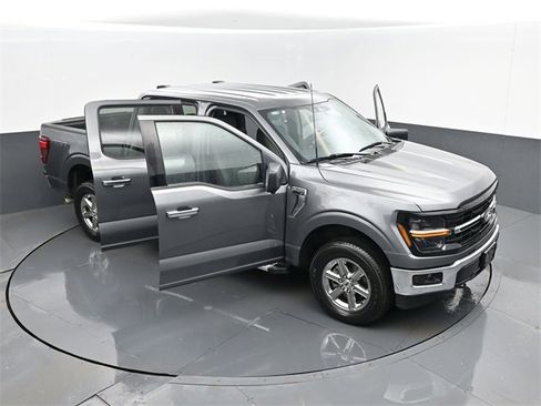 Used 2024 Ford F150 XLT image 25