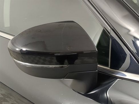 Used 2022 Nissan Pathfinder SV image 12