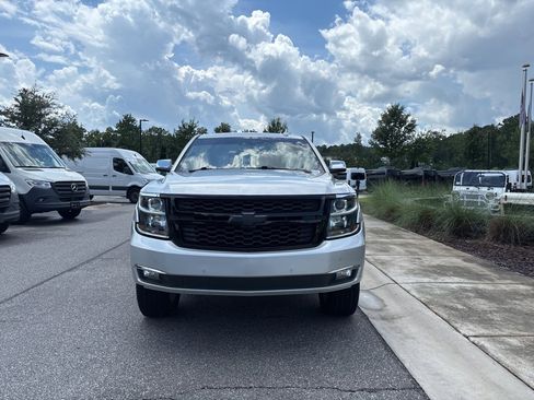 Used 2020 Chevrolet Suburban Premier image 10