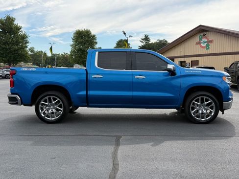 Used 2022 Chevrolet Silverado 1500 LTZ AWD/4WD image 9