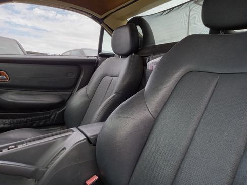 Used 2002 Mercedes-Benz SLK 320 image 16