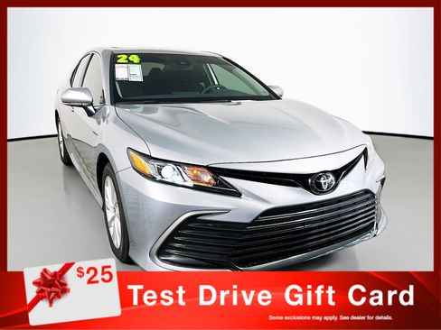 Used 2024 Toyota Camry LE w/ Convenience Package FWD image 1