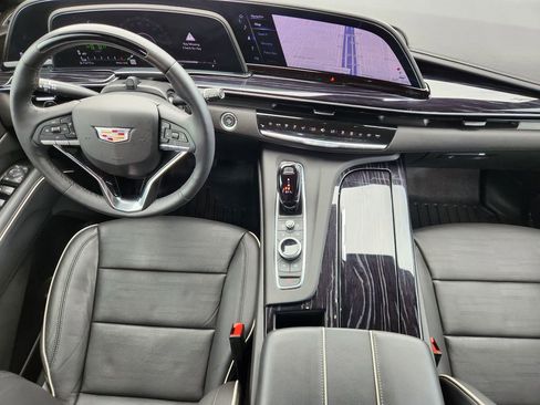 Used 2023 Cadillac Escalade ESV Sport w/ Touring Package RWD image 26