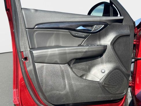 Used 2023 Buick Envision Essence w/ Sport Touring Package image 16