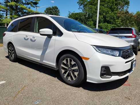 New 2026 Honda Odyssey EX-L image 2