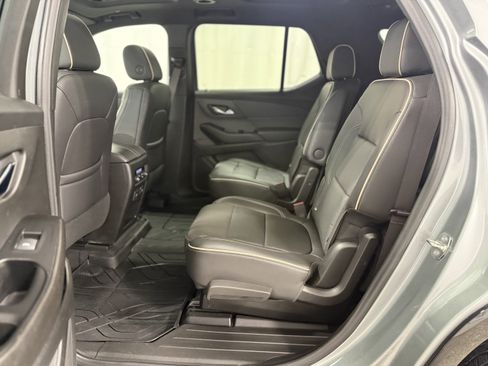 Used 2023 Chevrolet Traverse Premier w/ Redline Edition image 24