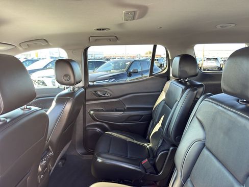 Used 2023 GMC Acadia SLT w/ Elevation Edition image 33