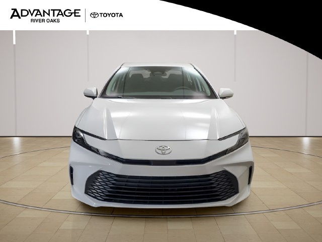 Used 2026 Toyota Camry LE FWD image 3