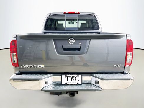 Used 2019 Nissan Frontier SV RWD image 6