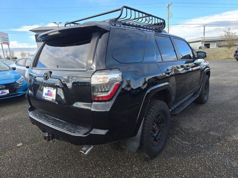 Used 2021 Toyota 4Runner TRD Off-Road Premium w/ Moonroof Package image 3