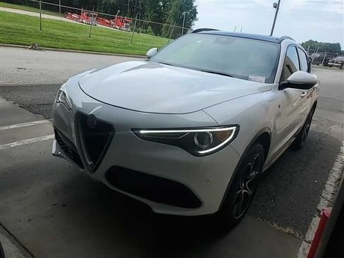 Used 2023 Alfa Romeo Stelvio Ti AWD/4WD image 1