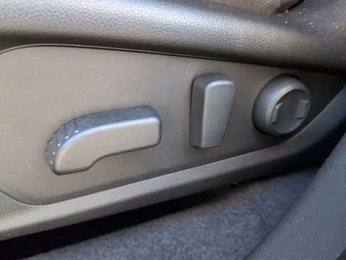 Certified 2025 Subaru Forester Premium image 18