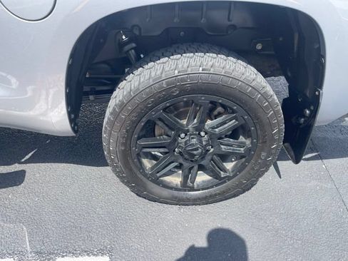 Used 2020 Toyota Tundra SR5 w/ SR5 Upgrade Package RWD image 4