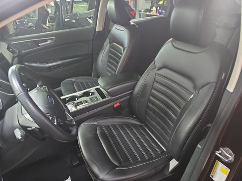 Used 2024 Ford Edge SEL w/ Convenience Package image 17