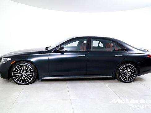 Used 2023 Mercedes-Benz S 580 4MATIC Sedan w/ AMG Line image 5