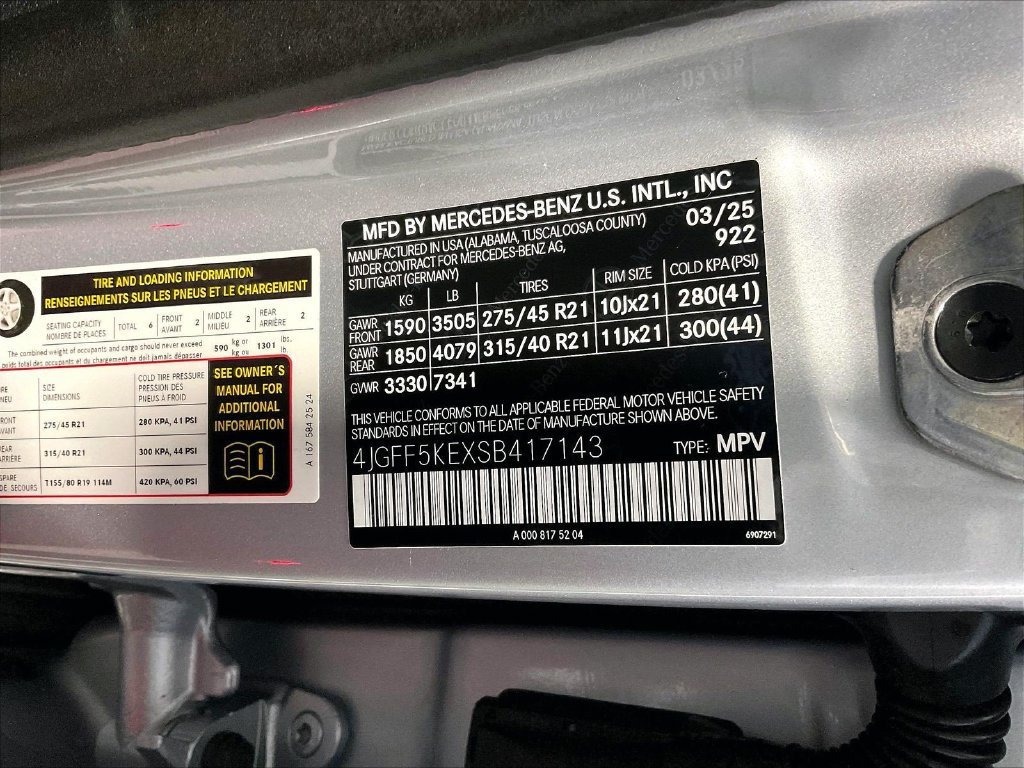 Used 2025 Mercedes-Benz GLS 450 4MATIC image 37