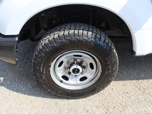 Used 2019 Ford F250 XL w/ Power Equipment Group AWD/4WD image 24