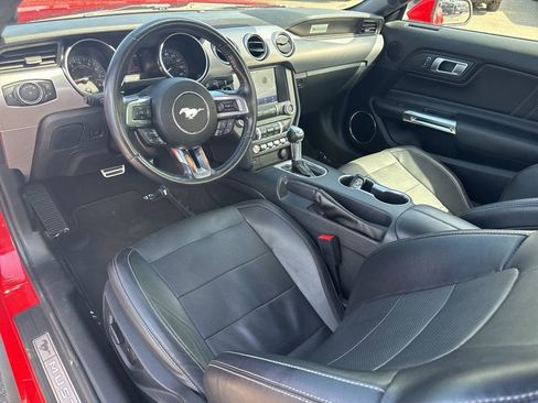 Used 2022 Ford Mustang GT Premium RWD image 11