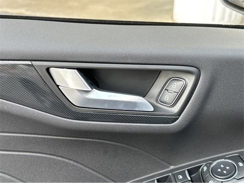 Certified 2024 Ford Escape ST-Line w/ Cold Weather Package image 39