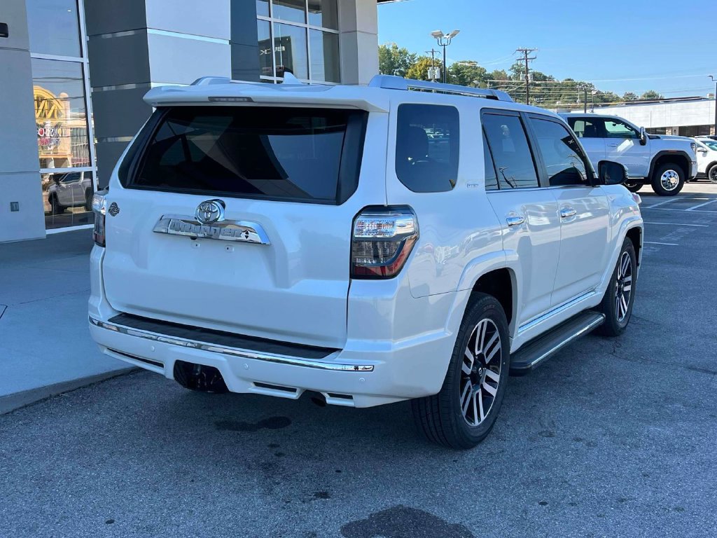 Used 2023 Toyota 4Runner Limited RWD image 3