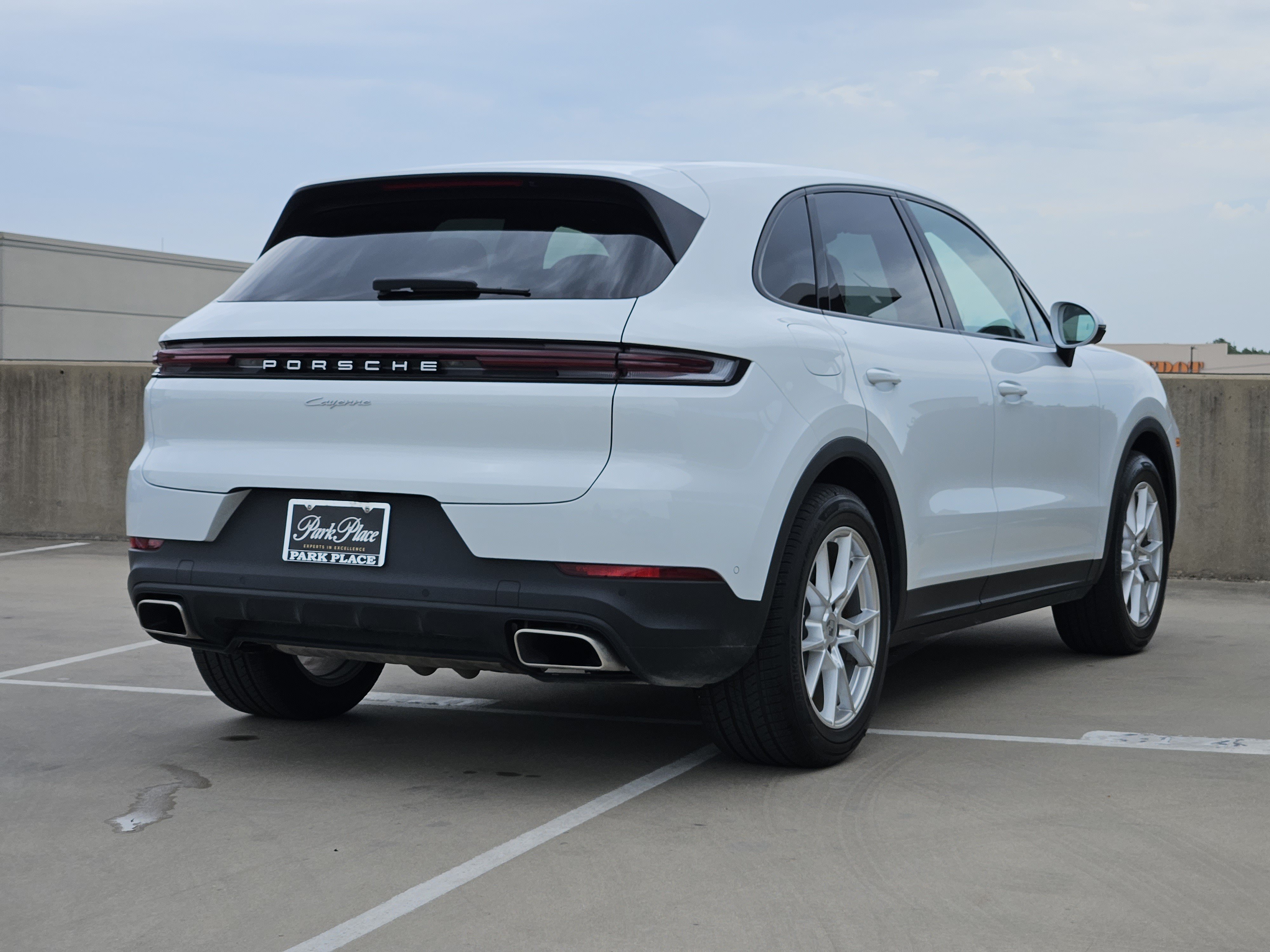 Certified 2026 Porsche Cayenne AWD/4WD image 8