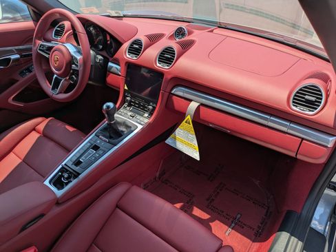 New 2025 Porsche 718 Boxster image 27