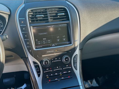 Used 2016 Lincoln MKX Select w/ Select Plus Package image 10